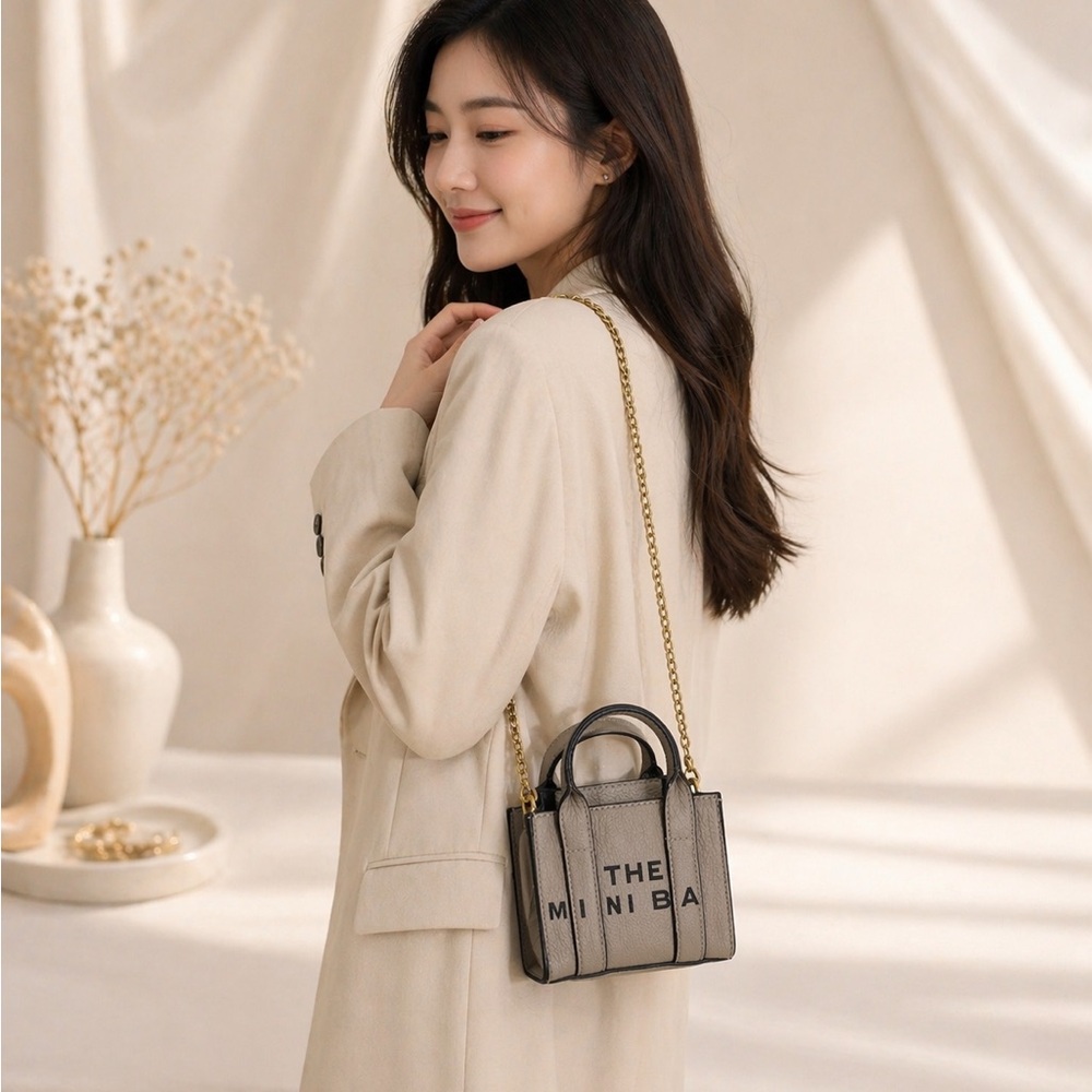 MINI BAG Faux Leather Bag | Message Crossbody Tote | Trendy NWT - Picture 4 of 6